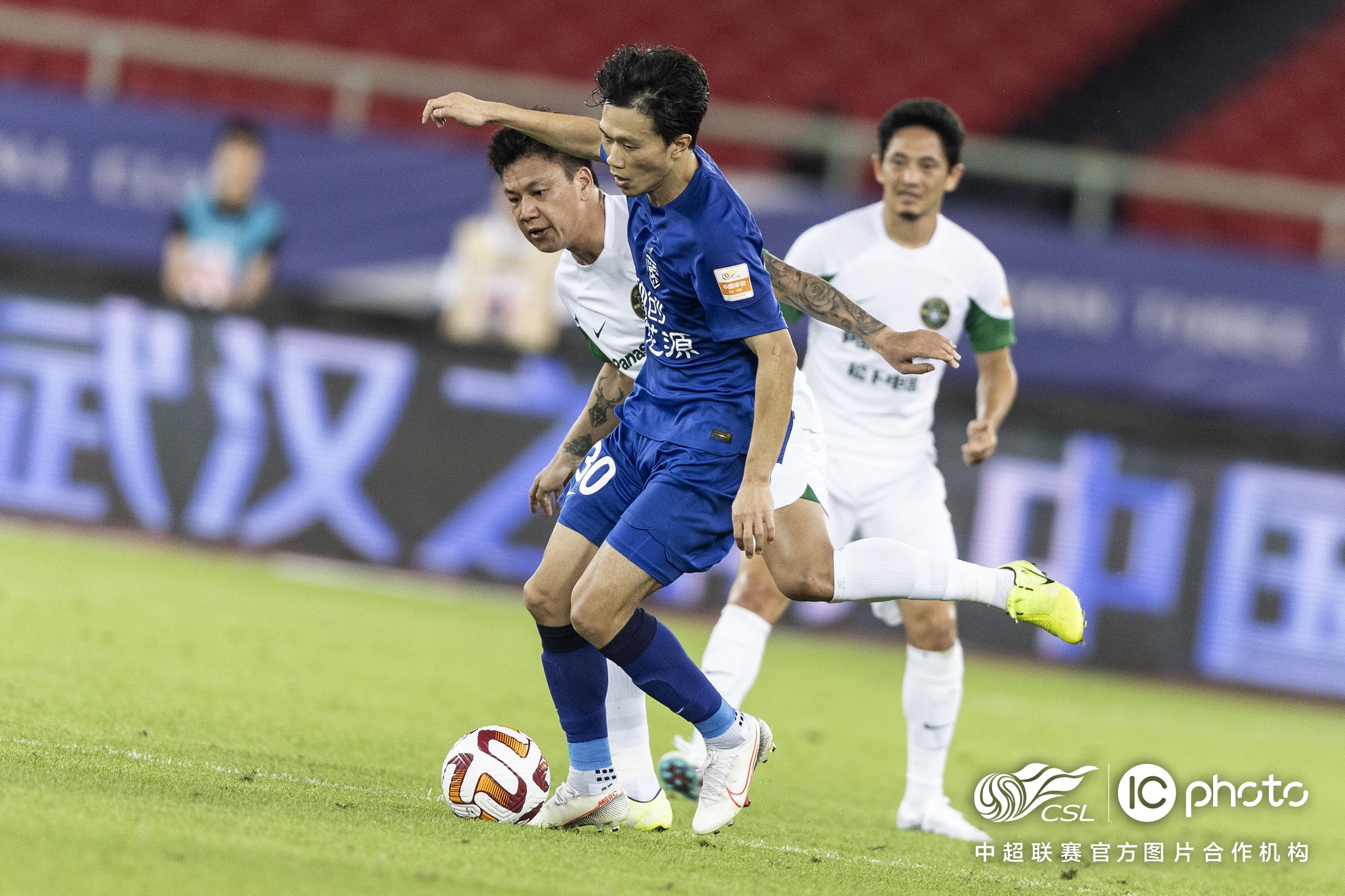 保加利亚队面临与利比亚队的对抗，全力以赴