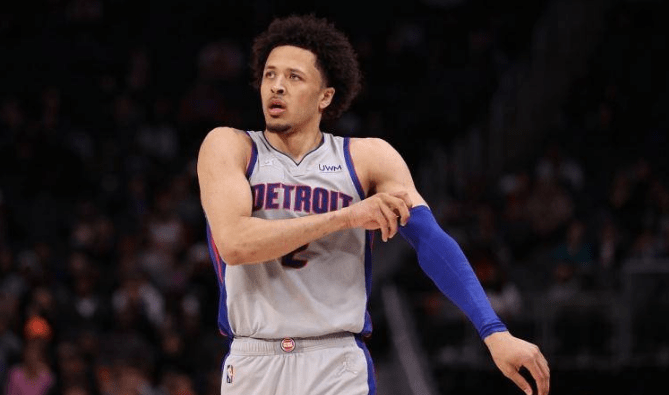 活塞惊险逆转老鹰，止两连败的简单介绍