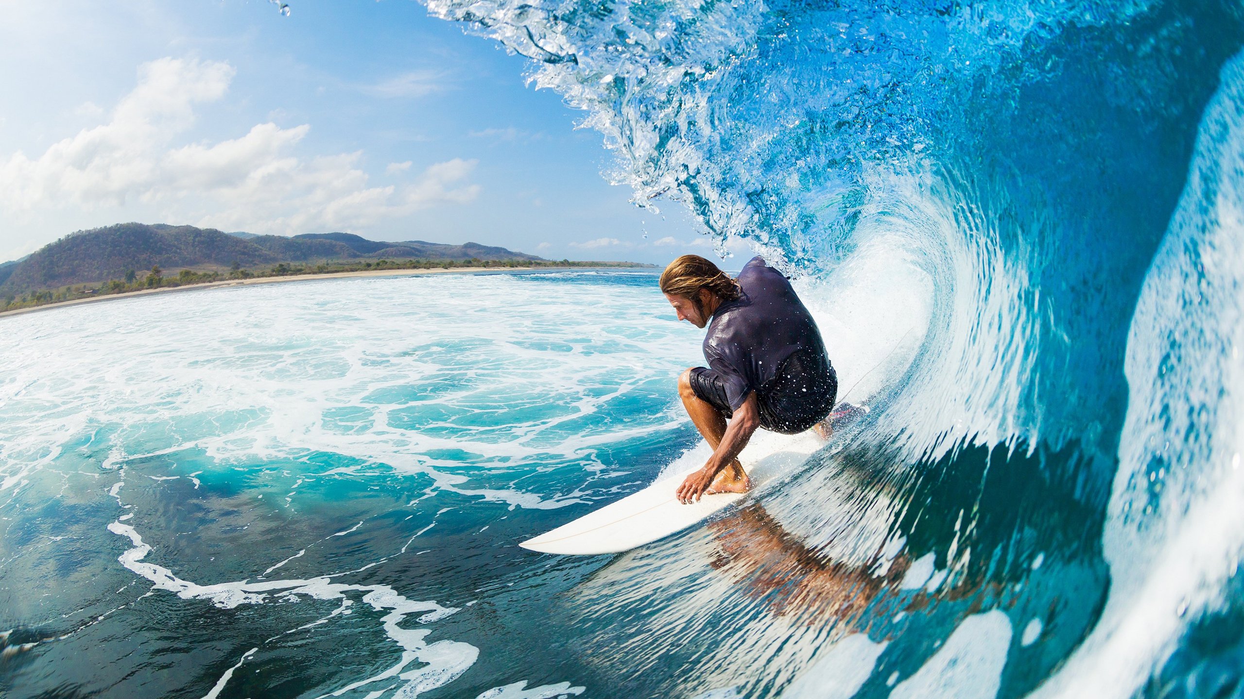 钢铁蓝黑铸就防守艺术，努涅斯千场里程碑闪耀