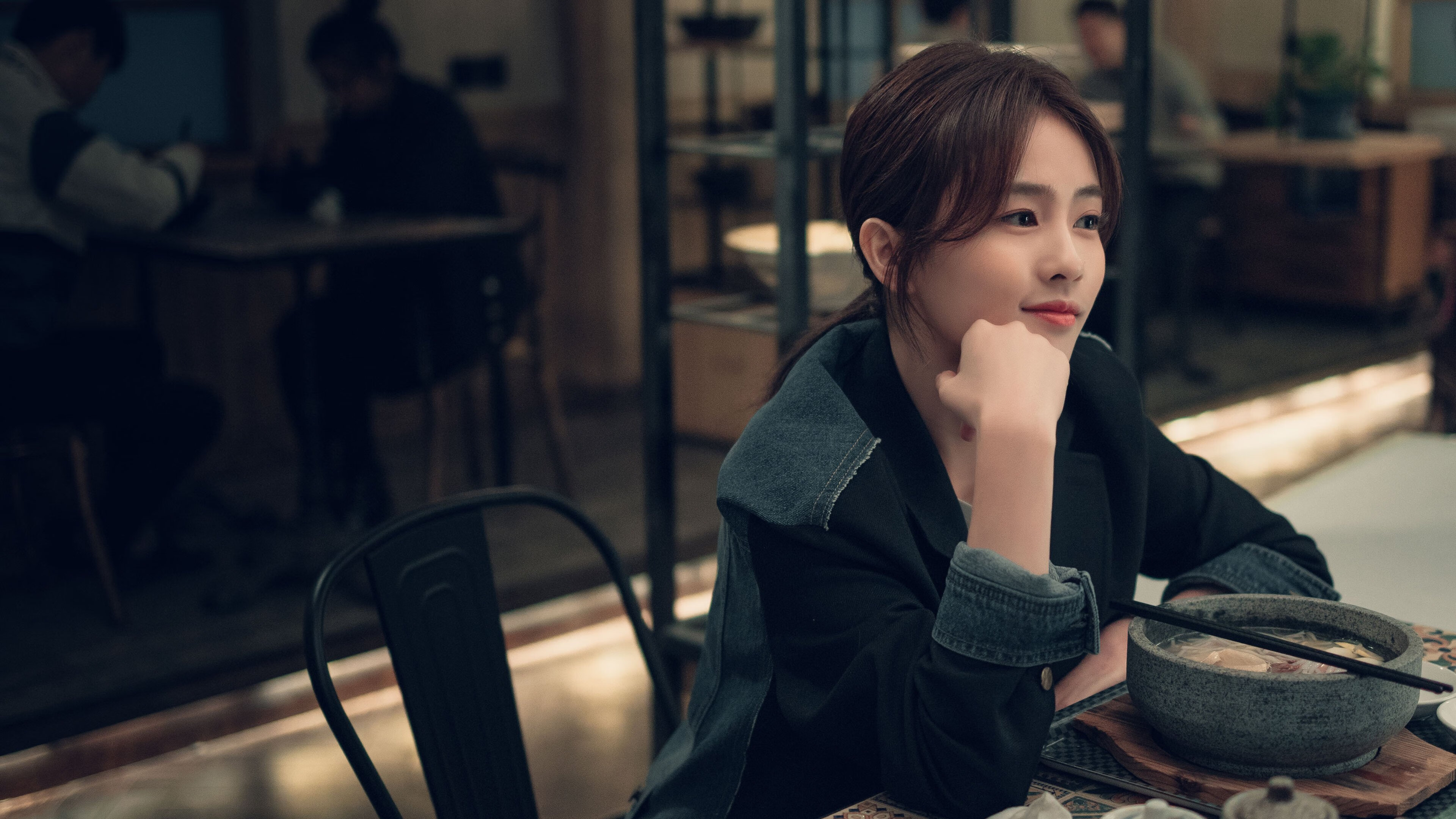 开云体育官网-阿圭罗持续杀伤助曼联逆转多特蒙德，技术分析与战术价值解读